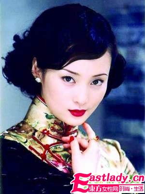 明星復(fù)古發(fā)型 品最美女人味