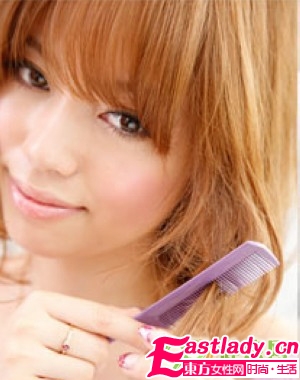 DIY時(shí)尚 長發(fā)變短發(fā)圖解4步驟