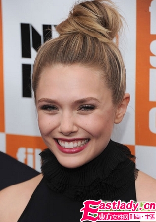 女星演繹丸子頭 完美高發(fā)髻