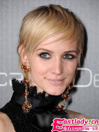 8款最受歡迎的女明星短發(fā) 骨子里的自信