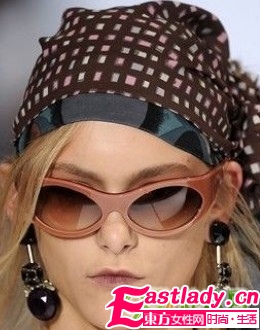 秋季 明星也愛的頭巾發(fā)飾DIY