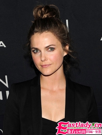 女星演繹丸子頭 完美高發(fā)髻