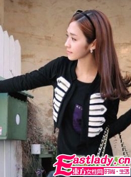 秋季最新韓國街拍時(shí)尚大卷發(fā)