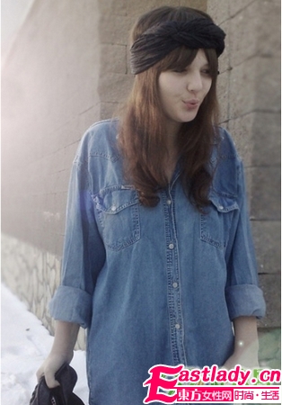 街拍外國美女流行發(fā)型