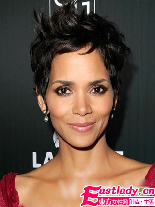 8款最受歡迎的女明星短發(fā) 骨子里的自信