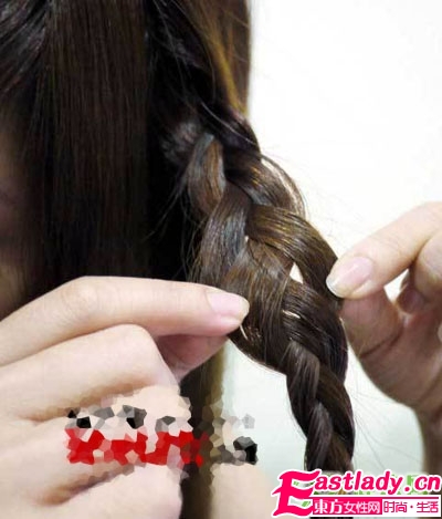 日系劉海編發(fā)的步驟圖解