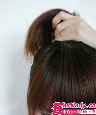 中長發(fā)怎么扎花苞頭