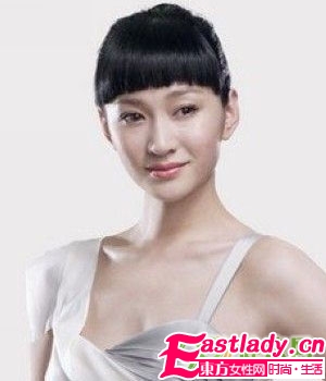 提升氣質(zhì)的李小冉經(jīng)典發(fā)型