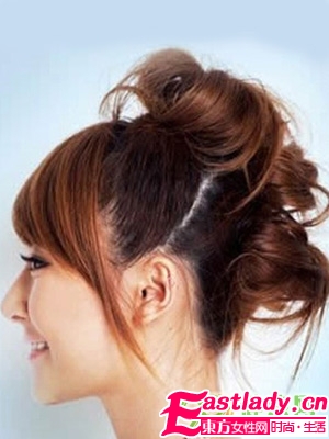 秋季簡易韓式盤發(fā)步驟圖解