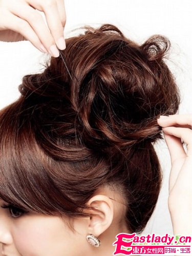 秋季發(fā)型 2款復(fù)古風(fēng)絲巾系發(fā)