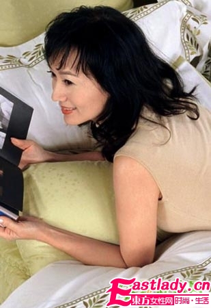 驚艷 趙雅芝50歲熟女優(yōu)雅發(fā)型