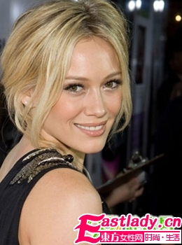 時尚明星 性感卷發(fā)10竅門