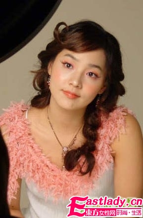 09秋季最新迷人度假發(fā)型DIY