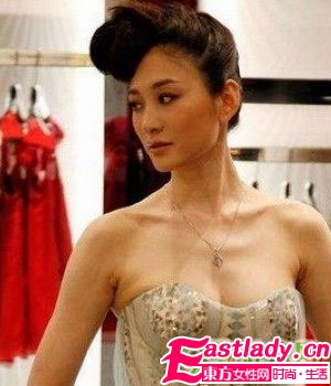 提升氣質(zhì)的李小冉經(jīng)典發(fā)型