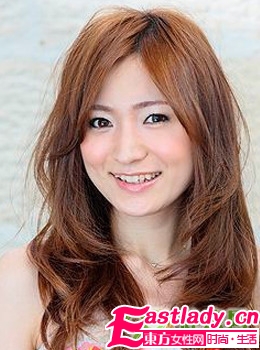 四款甜美發(fā)型讓年齡隱形