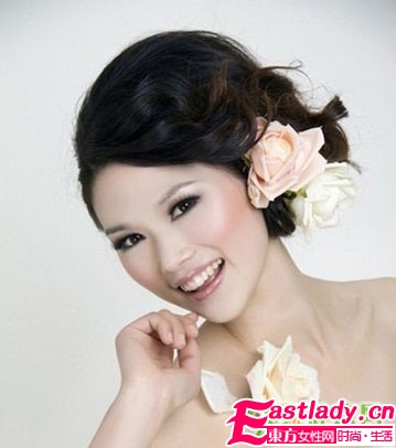2011韓式配發(fā)飾新娘發(fā)型
