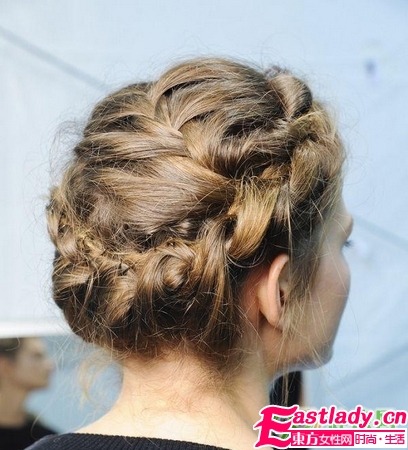 唯美法式麻花辮編發(fā)發(fā)型