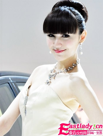 性感車(chē)模美麗時(shí)尚發(fā)型秀