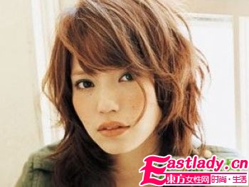 2011極富女人味的五款卷發(fā)