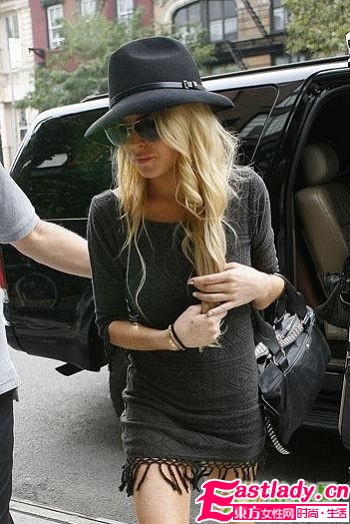 街拍女王09秋季最新時(shí)尚發(fā)型