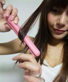 DIY卷梨花頭發(fā)型 卷發(fā)棒卷出個性