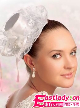 魅力獨特 7款美麗新娘盤發(fā)步驟