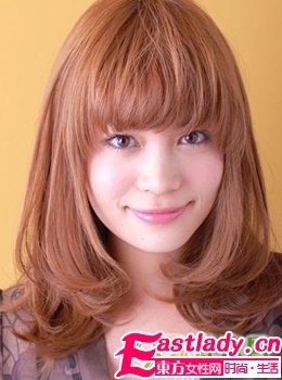 完美劉海 巧搭蓬松浪漫卷發(fā)