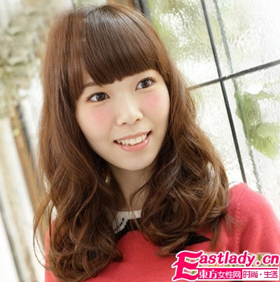 大臉型的女生適合什么發(fā)型