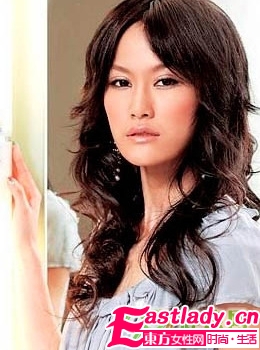 嫵媚活力 冬季最新蓬松浪漫卷發(fā)