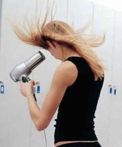 DIY卷梨花頭發(fā)型 卷發(fā)棒卷出個(gè)性