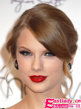 14款側(cè)分發(fā)型 女星風(fēng)情演繹