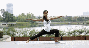 古印度瑜伽入門法 減肥養(yǎng)顏兩不誤