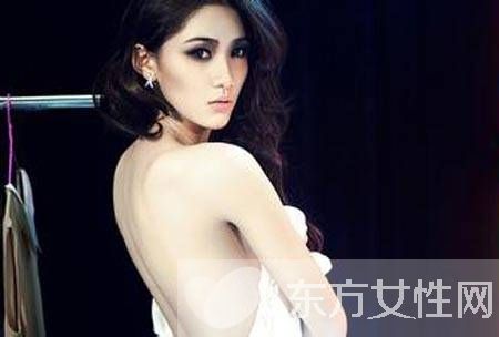 美背瑜伽九大招 氣質(zhì)美女養(yǎng)成記