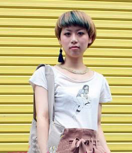 潮人示范露額短劉海發(fā)型 一起來學(xué)一下吧