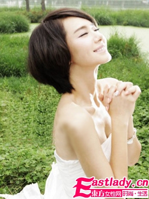 8月女明星氣質(zhì)甜美BOB發(fā)型