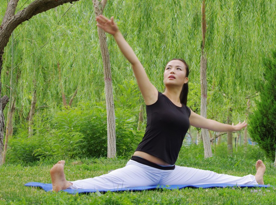 初學者瑜伽技巧 5個動作簡單又易學