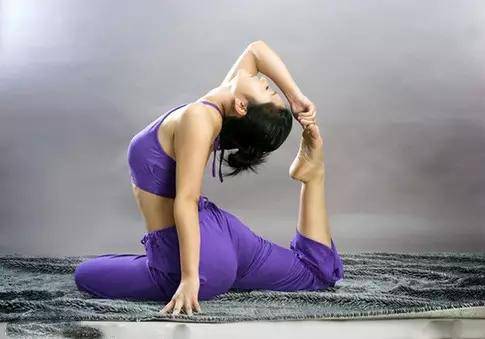 這些 動(dòng)作 會(huì)讓女人越來(lái)越優(yōu)秀