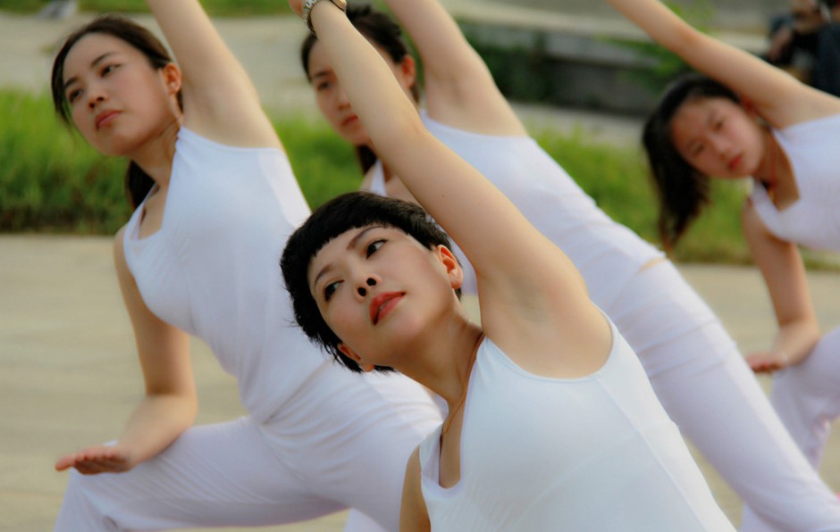 準媽媽勤練瑜伽好處多 有利寶寶助順產(chǎn)