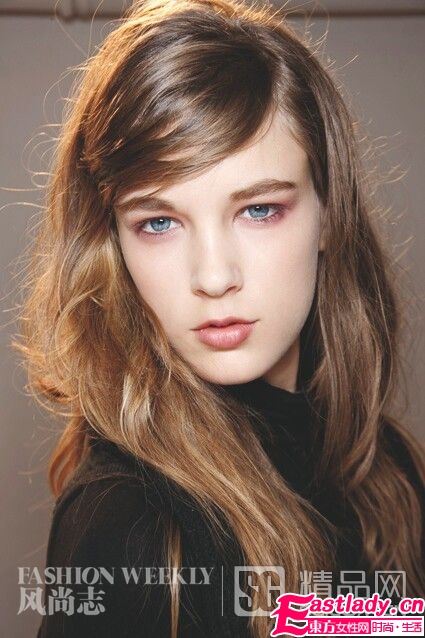 百搭人氣劉海發(fā)型 讓你大臉變小臉