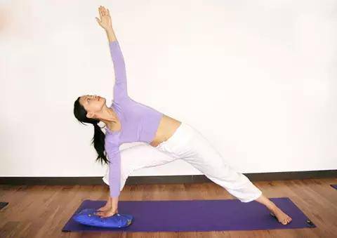 這些 動(dòng)作 會(huì)讓女人越來(lái)越優(yōu)秀