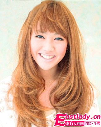 2011九月最新流行發(fā)型 中長(zhǎng)發(fā)梨花頭強(qiáng)勢(shì)歸來(lái)