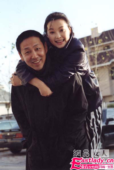 袁莉百變發(fā)型惹人愛