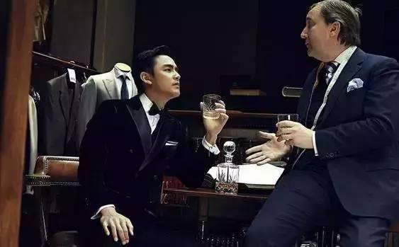 Get 成功男士必不可少的四款香水