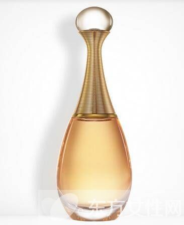 秋冬香水也要換季 選對暖香更迷人