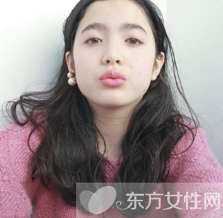 兔子眼妝美過水原希子 12歲日法混血模特顏值逆天