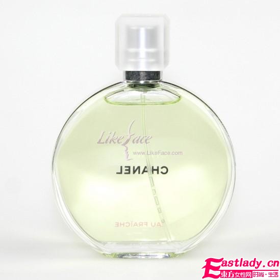 專家教你辨別Chanel5號(hào)香水真?zhèn)? height=