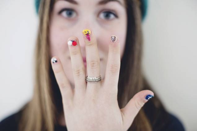 超拉風(fēng) 指尖上行走的emoji表情包