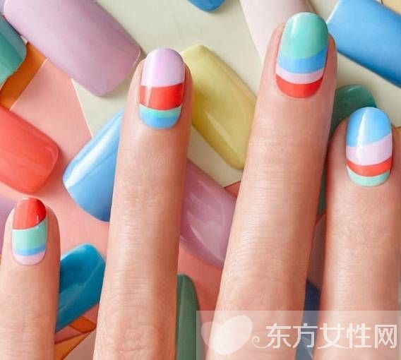 夏日美甲圖案大分享 指尖上的色彩碰撞