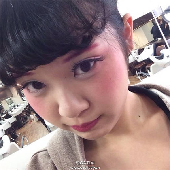 紅色搭配大地色下季化妝重點 日本鈕流行的秋天妝容搶先看