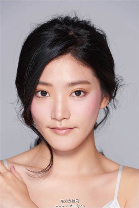 新潮妝 血色妝的風(fēng)潮你跟上了嗎